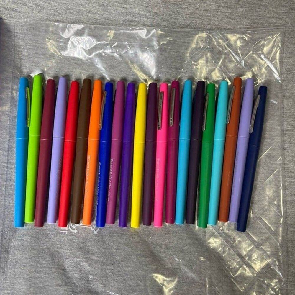 Paper Mate Multi-Colored Flair Felt Tip Pens 21 PCS. Set